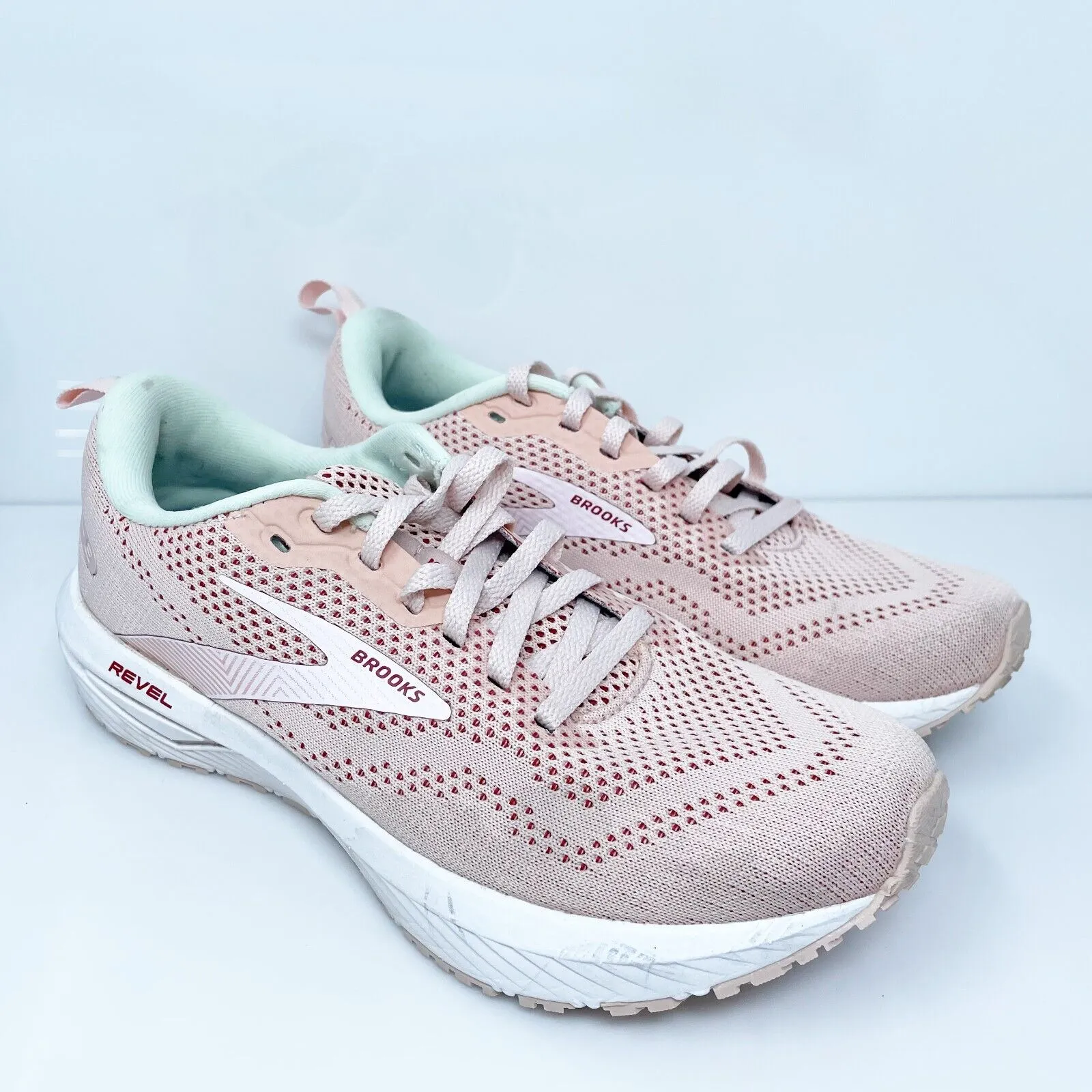 Brooks Womens Revel 6 1203861B662 Pink Running Shoes Sneakers Size 7.5 B
