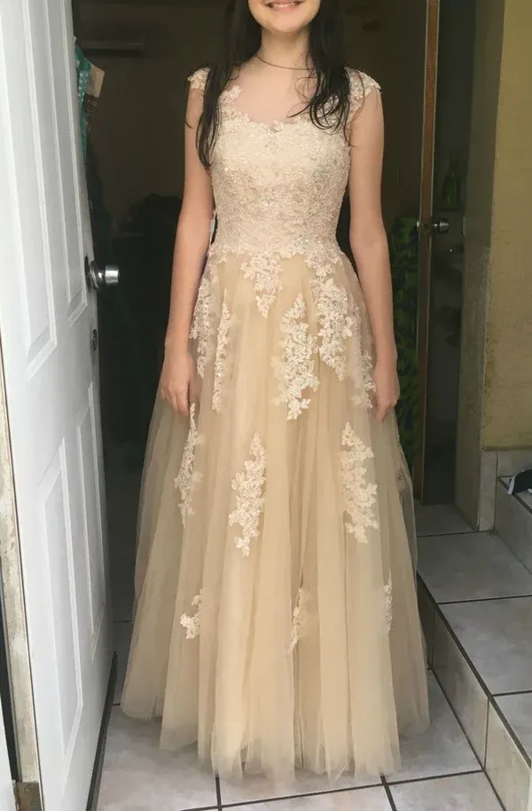 Royal Blue Beading Appliques A-Line/Princess Tulle Prom Dresses Y1196